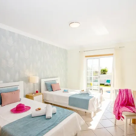 Alegria - Piscina Aquecível E Jacuzzi Em Albufeira